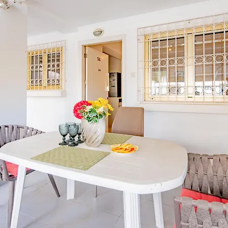 Апартаменты Finikoudes Gate