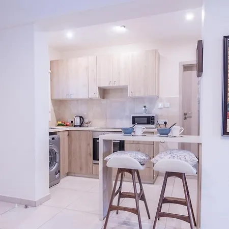 Finikoudes Gate Апартаменты Ларнака