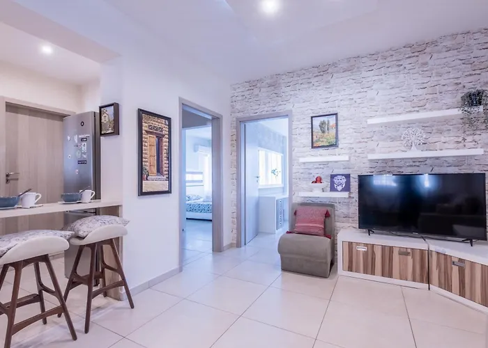 דירה Finikoudes Gate