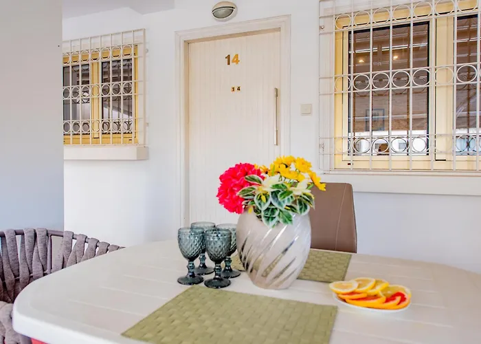 Finikoudes Gate דירה *